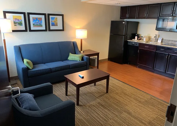 Comfort Inn & Suites East Hartford - Hartford