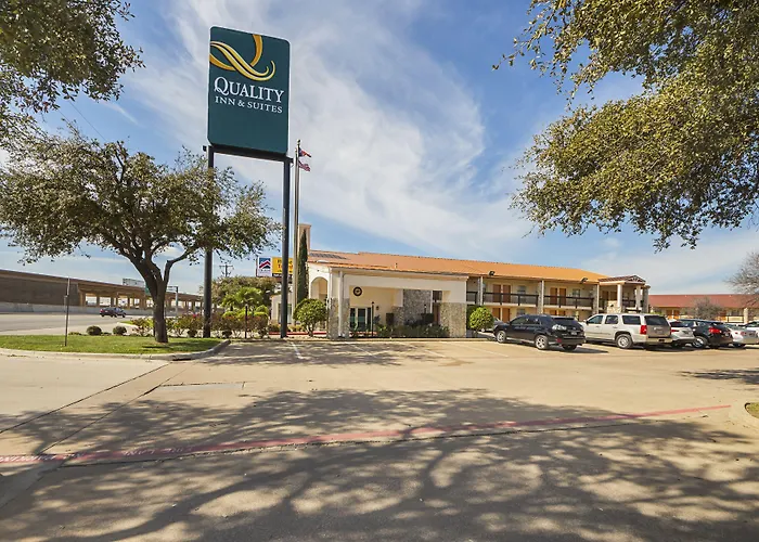 Quality Inn & Suites North Richland Hills