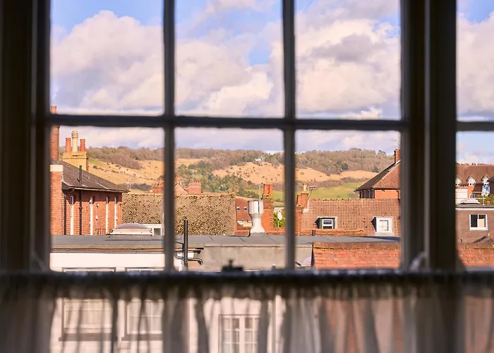 The White Horse - A Heartwood Inn