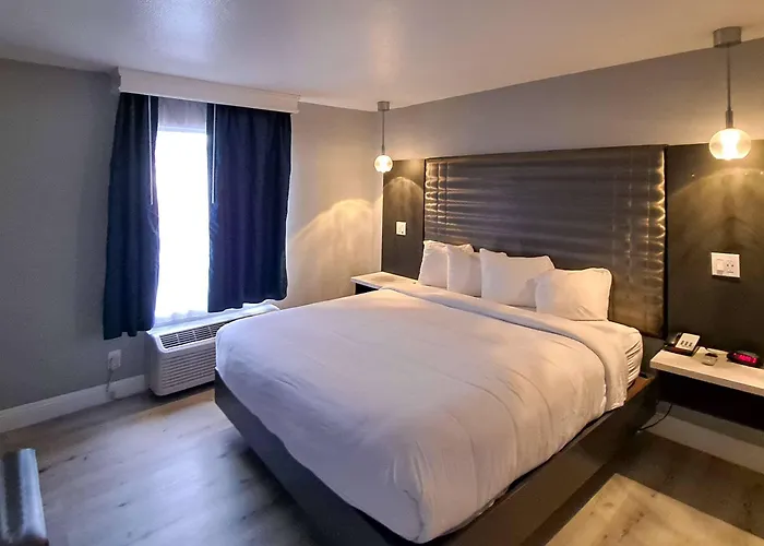 Clarion Pointe El Cajon San Diego East