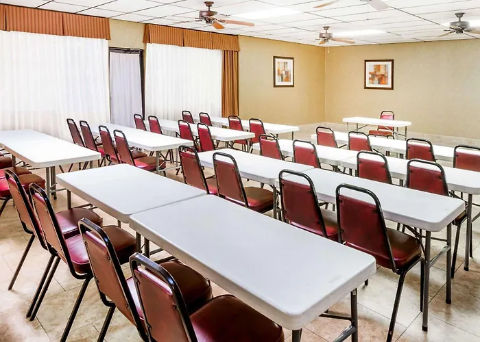 Days Inn By Wyndham Batesville