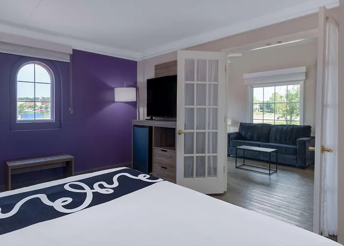 La Quinta Inn By Wyndham Kansas City Lenexa