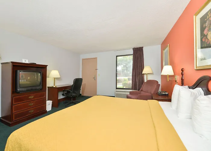 Suburban Studios Hinesville - Fort Stewart Area