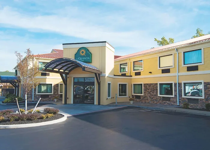 La Quinta Inn By Wyndham Buffalo Airport
