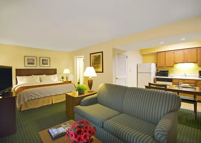 Residences At Daniel Webster