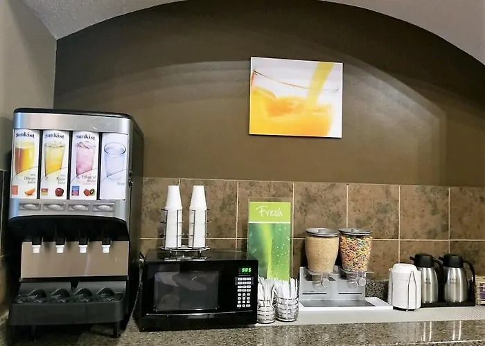 Country Inn & Suites By Radisson, Battle Creek, Mi