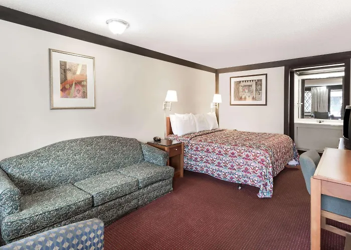 Knights Inn Racine