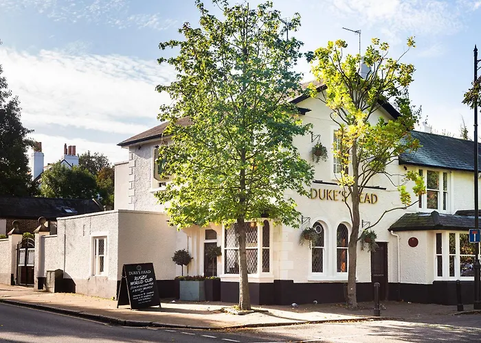 Dukes Head Hotel
