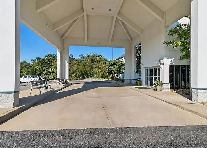 Clarion Inn Cranberry Township