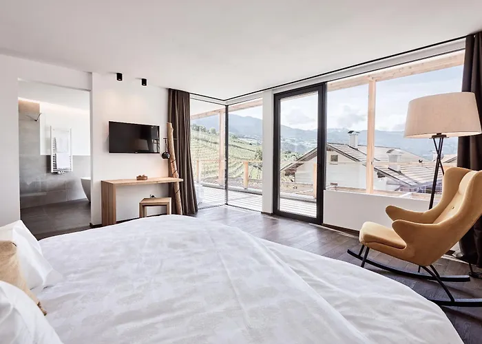 Byhaller Suites & Ao Restaurant