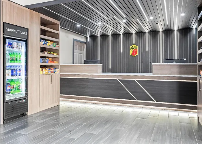 Super 8 By Wyndham Athens