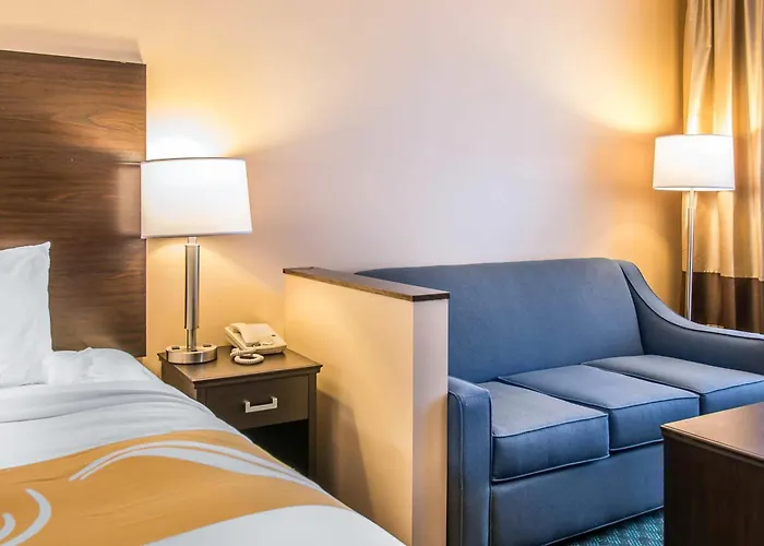 Quality Inn & Suites Houghton Downtown