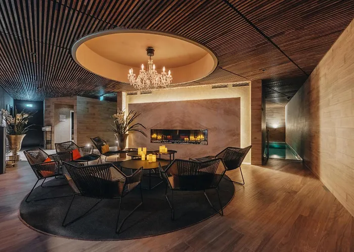 Lydia Hotel