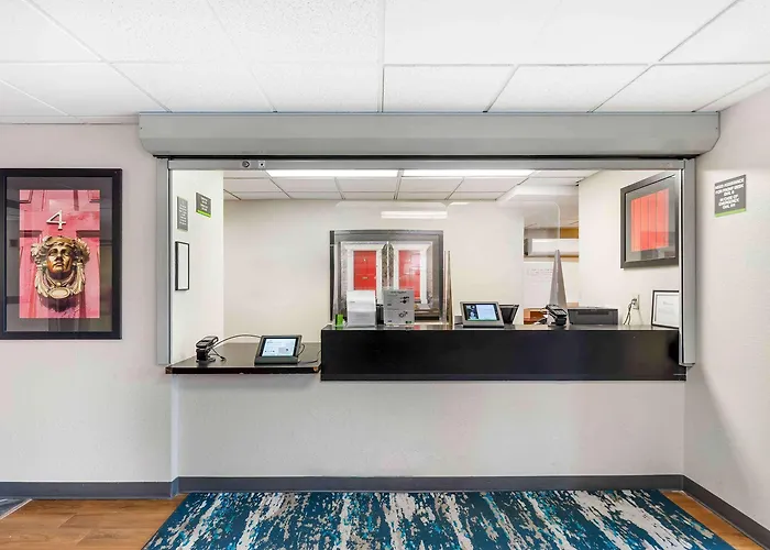 Extended Stay America Select Suites - Chicago - Naperville - West