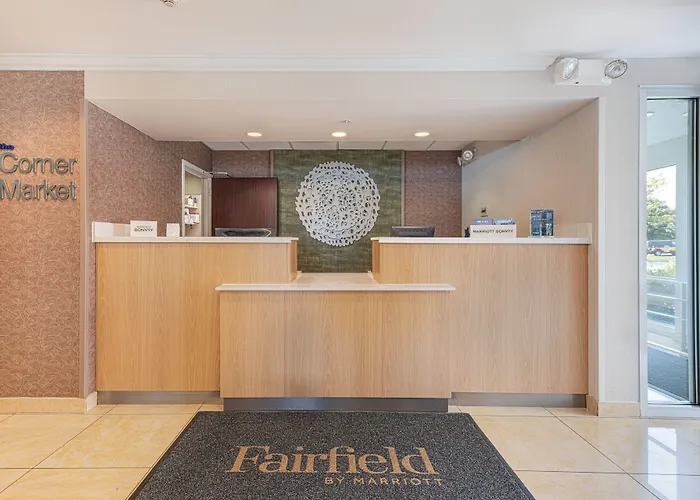 Fairfield Inn & Suites By Marriott Chicago Naperville