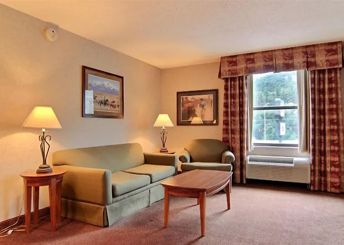 Ruidoso Mountain Inn