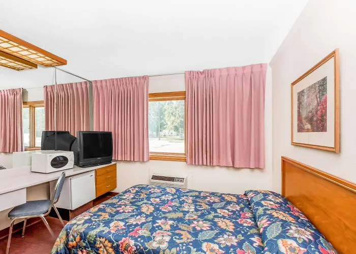 Knights Inn & Suites South Sioux City