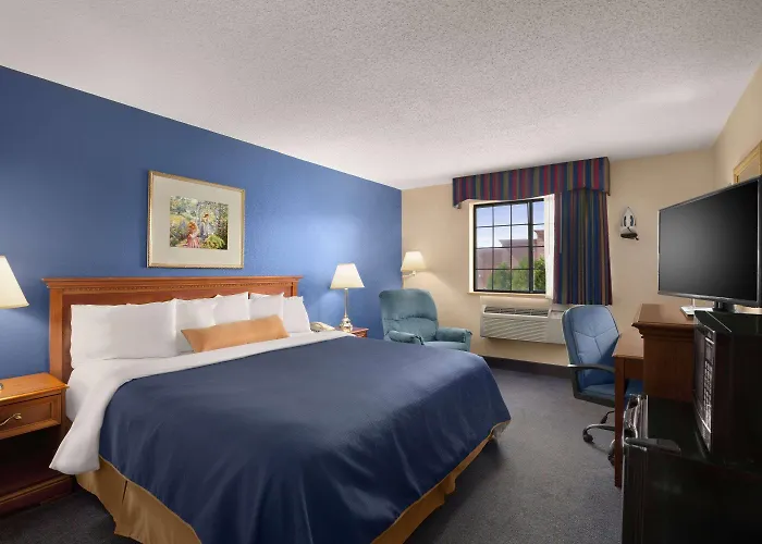 Days Inn By Wyndham Keene Nh