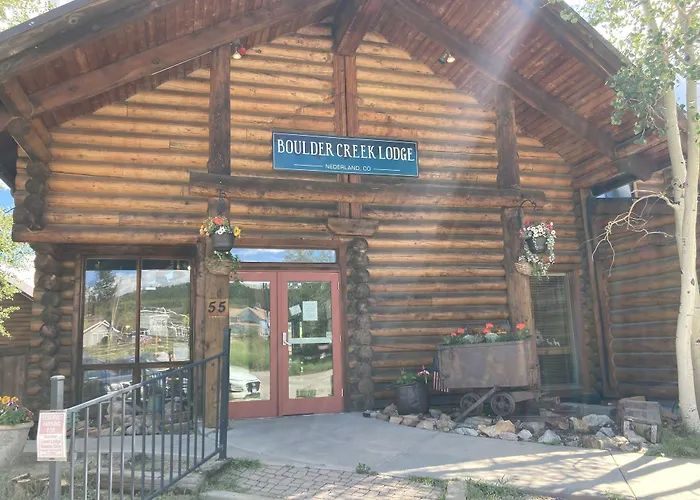 The Boulder Creek Lodge