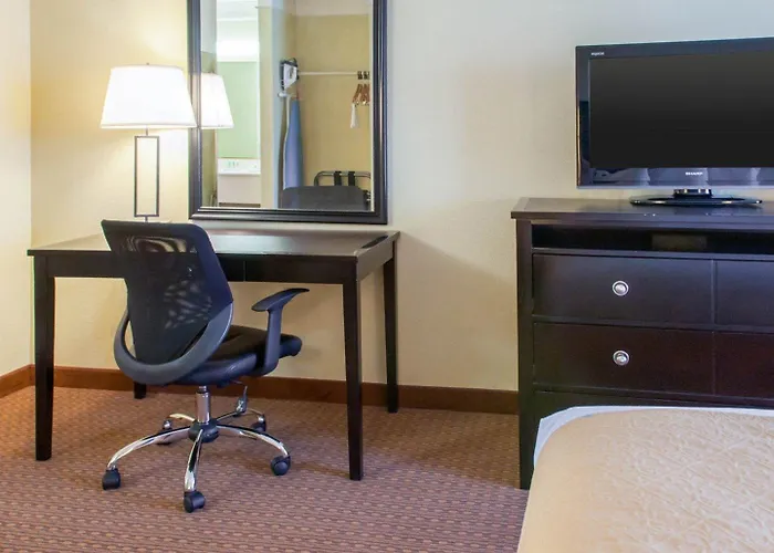 Quality Inn & Suites Gallup I-40 Exit 20