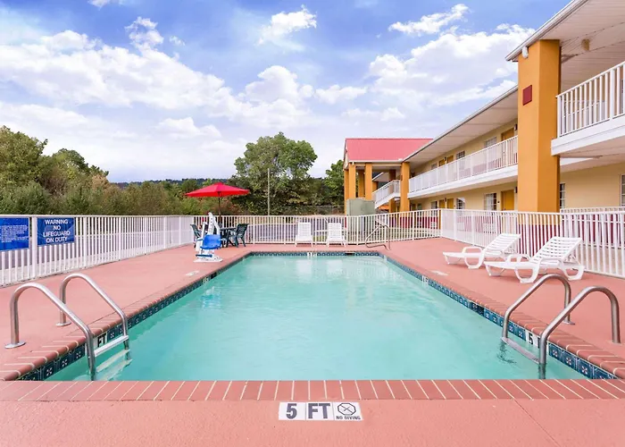 Days Inn By Wyndham Trenton