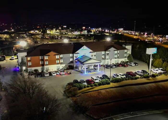Holiday Inn Express Hotel & Suites Knoxville-North-I-75 Exit 112 By Ihg