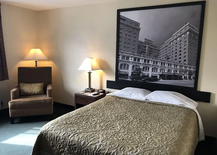 Super 8 By Wyndham Spokane Valley