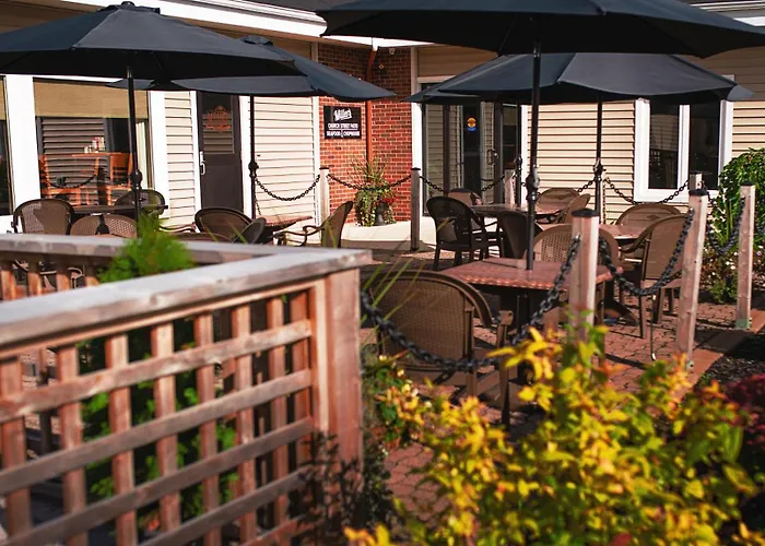 Maritime Inn, An Ascend Collection Hotel