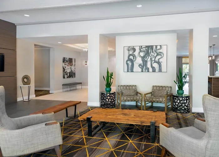 Holiday Inn Miami-Doral Area By Ihg