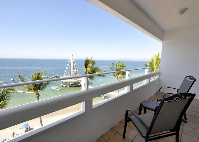 Hotel Delfin Pv Beach Resort