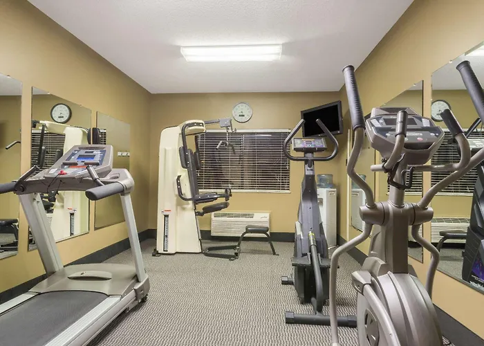 Ramada By Wyndham Catlettsburg Ashland