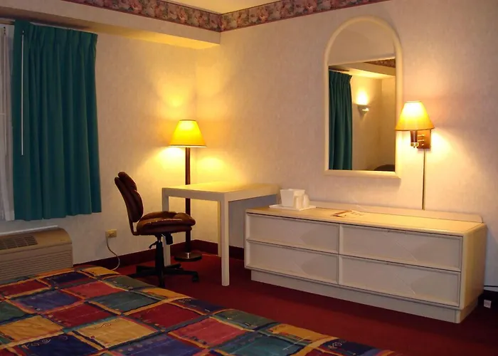 O'Hare Inn & Suites