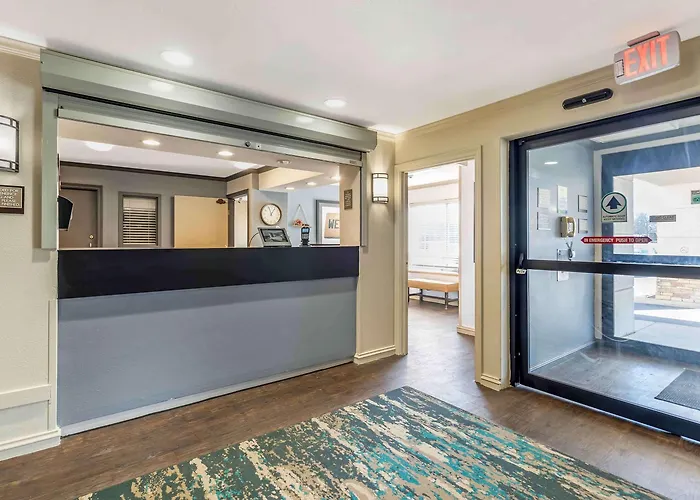 Extended Stay America Select Suites - Chicago - Naperville - East