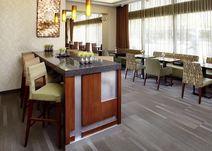 Hampton Inn Cleveland-Downtown