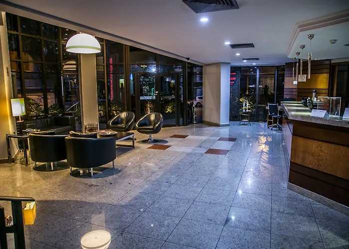 Cosmopolitan Praia Flat