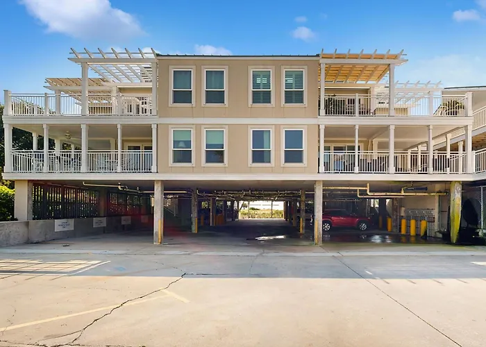 2925 Atrium