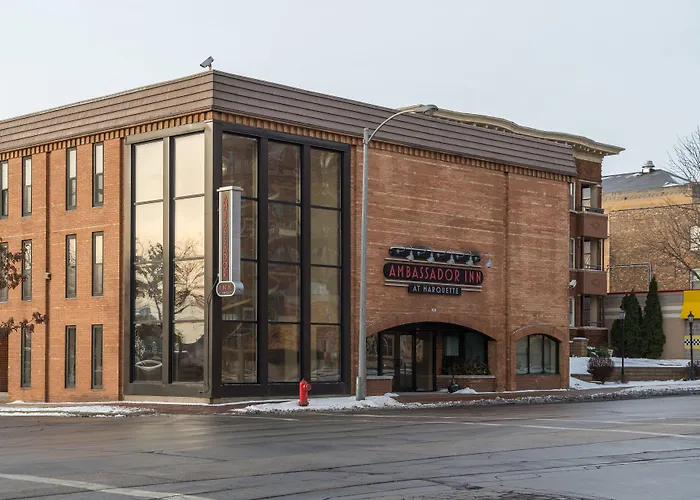Ramada By Wyndham Milwaukee