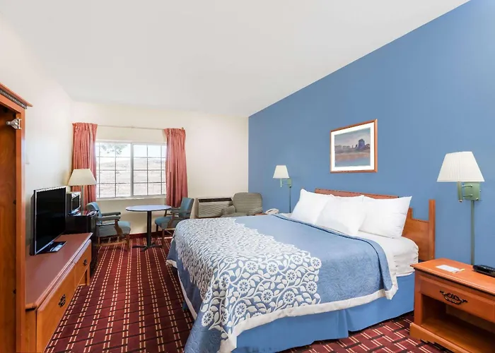 Days Inn & Suites By Wyndham Lordsburg