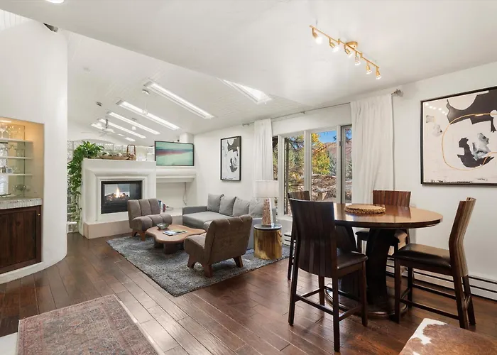 Aspen Stash Pad With Fireplace, Parking, W/D
