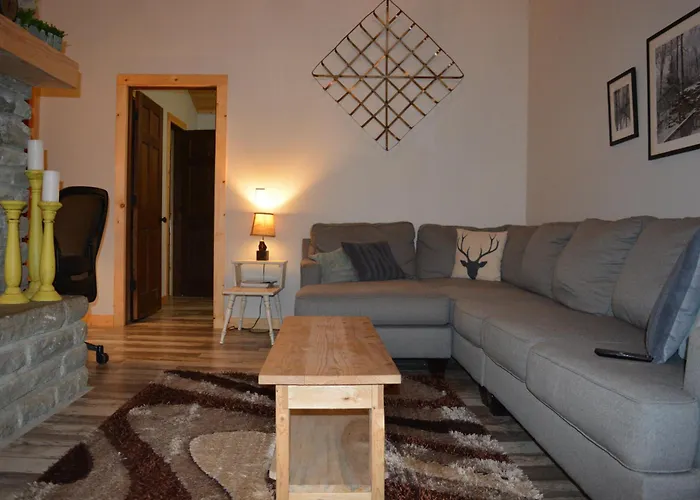 Cozy Cabin With Boosted Wi-Fi