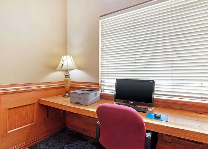 Best Western Locust Grove Inn & Suites