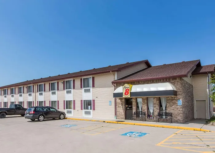 Super 8 By Wyndham Wayne