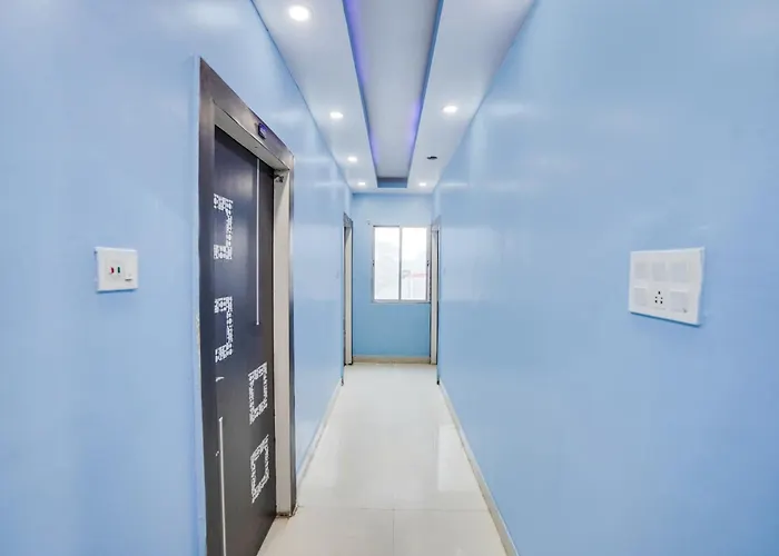 Super Townhouse Butler Road Near Maripur Chowk
