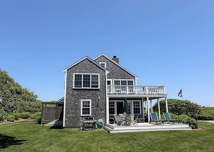 Grand Vacation Rental With 180-Degree Ocean Views On Nantucket, Massachusetts