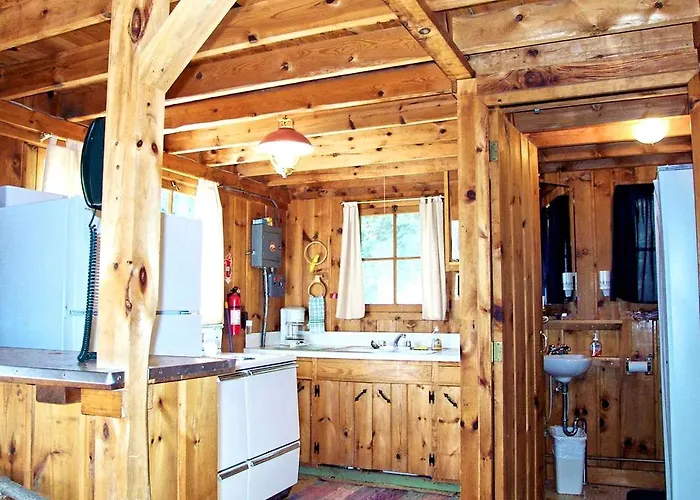 Rustic Cabin Rental On A Wildlife Sanctuary In Manistee, Michigan