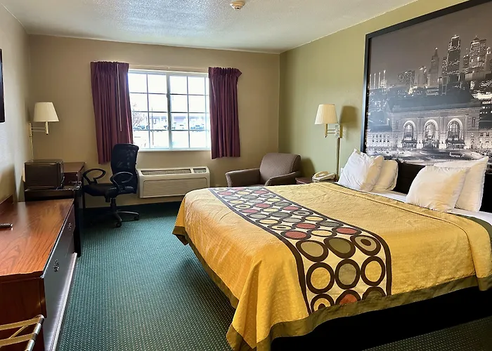 Super 8 By Wyndham Platte City Kansas City Area