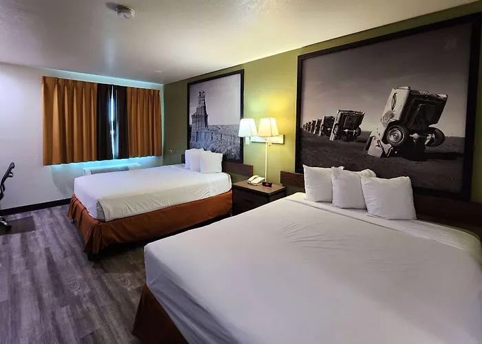 Super 8 By Wyndham Austin North/University Area