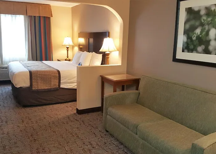 Baymont By Wyndham Belleville Airport Area