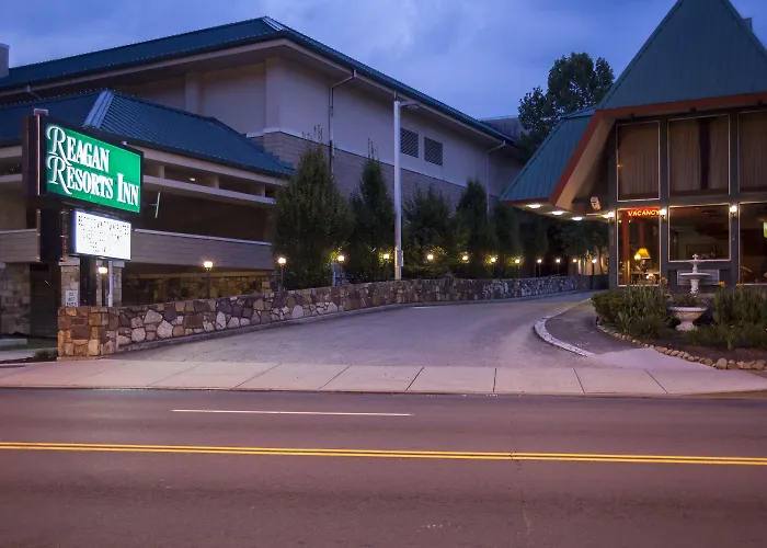 Reagan Resorts Inn (Adults Only)