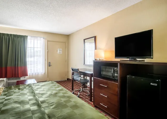 Surestay Hotel By Best Western Sarasota Lido Beach